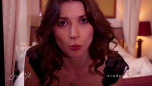 [theevadevil] EvaDeVil – Pick Up My Panties (2025) – Premium Scene